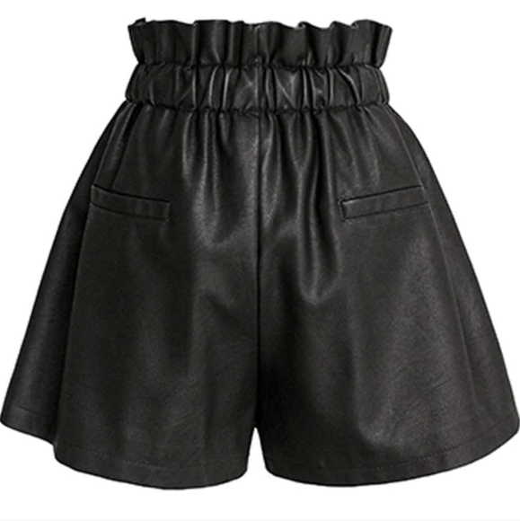 Women's High Waisted Wide Leg Black Faux Leather Shorts Size 2XL - Picture 6 of 9